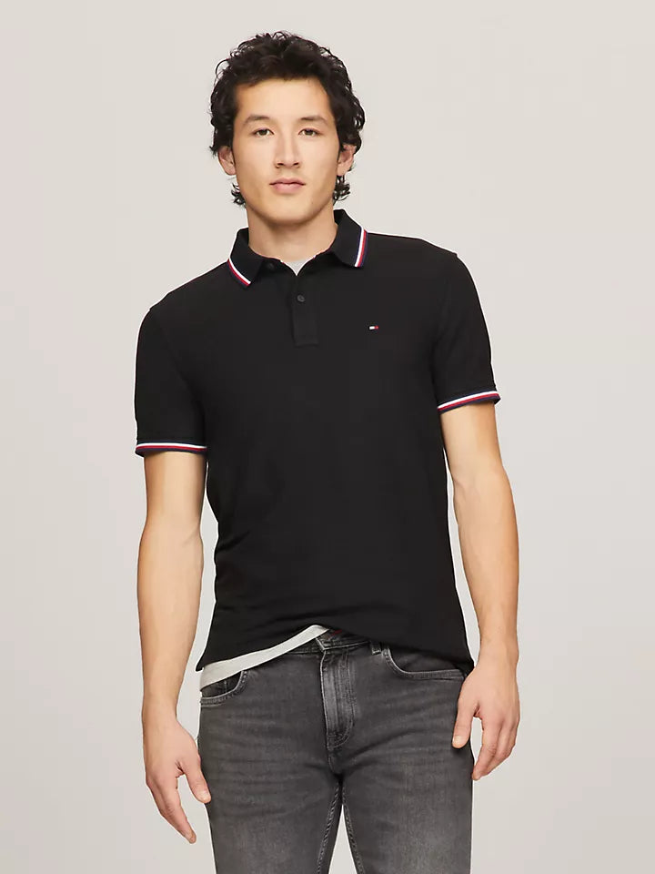 Playera Tommy Hilfiger negra tipo polo