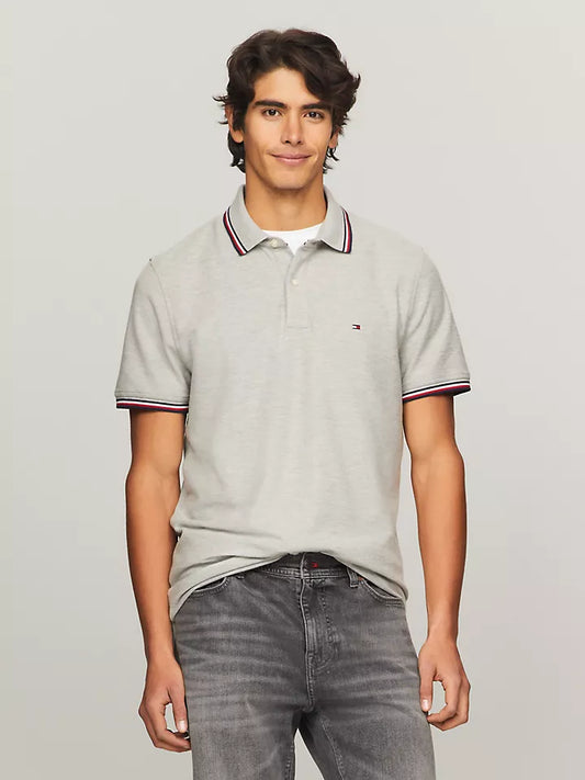 Playera Tommy Hilfiger gris tipo polo